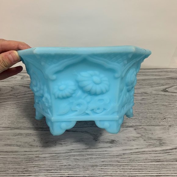 Vintage Fenton Blue Frost Floral 3D Dimensional Planter - Picture 1 of 11